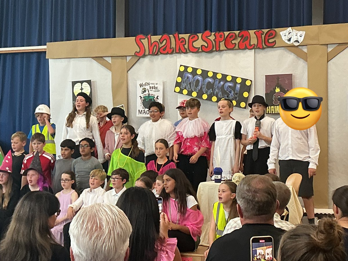 Our @Y6 Crew entertained us all with their excellent performance of Shakespeare Rocks. Wonderful to see their confidence and enthusiasm for performing.