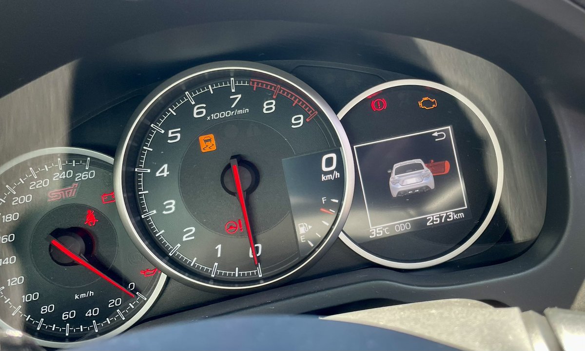 FjHbz8sbr's tweet image. 初めての車検はZC6で。
一時的でも離れるのが寂しい！すぐ2〜３日したら戻って来るんでしょうけどね。