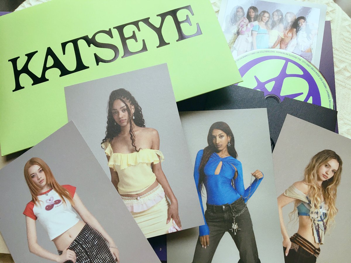 ช่วงนี้ติดเพลงวง #KATSEYE อยู่ค่ะ  😻⭐️ เป็นวง Global Girl Group ที่ชมแล้วเพลินหูเพลินตาทีเดียว โดยเฉพาะคลิป performance ตั่งต่าง น้องๆ ร้องเต้นโคตรดือ คือจึ๊งมากกก 👍✨ มื้อได๋น้องๆ สิแมสในไทยน้อ 🫦💅🤩