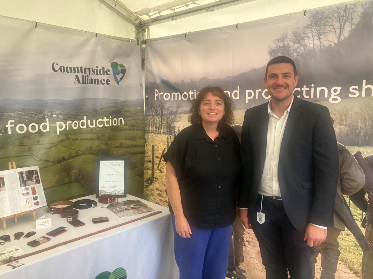 CAevs's tweet image. As ever a good conversation with @JamesEvansMS and thanks for taking on board the concerns of your constituents on the stand, one happier farmer going home yesterday!