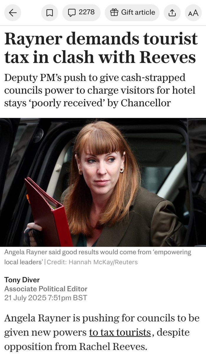 kevinhollinrake's tweet image. This would be the final nail in the coffin for many pubs, bars and restaurants.
The Prime Minister and Chancellor need to stop pretending that business confidence is high and explain to the rest of the cabinet the consequences of their Jobs Tax and the job-killing red tape…
