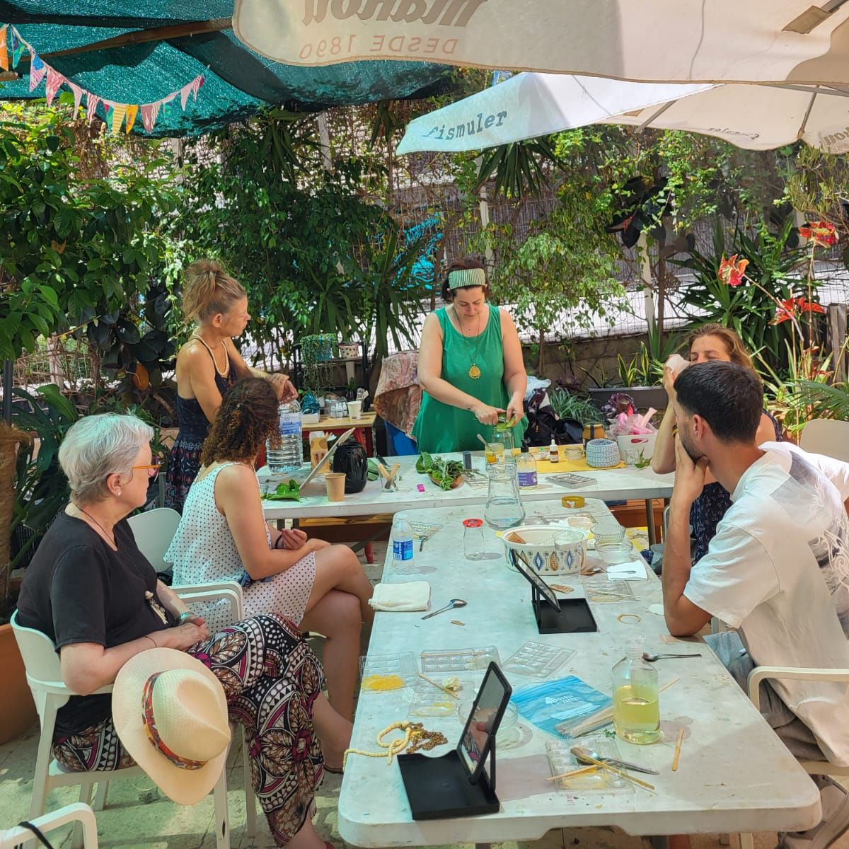 Avui, 24 de juliol, celebrem l’autocura 🌿💆‍♀️
A la Fundació ens cuidem tot l’any amb tallers de benestar, productes sostenibles i connexió amb la natura 🌱💚
Cuidar-nos és el primer pas per transformar el futur 💫
#Autocura #Benestar #FundacióComtal #BenetCorner