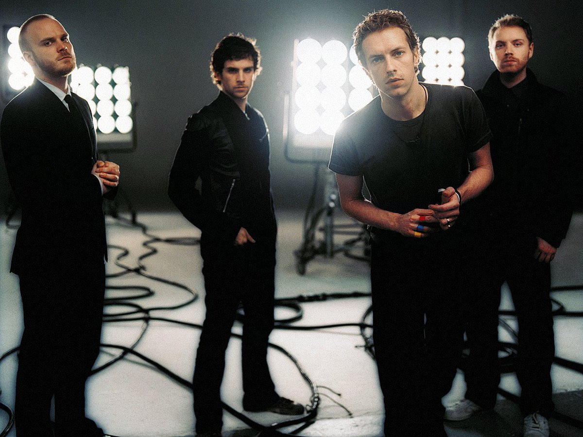 IDWantsColdplay's tweet image. Coldplay on Spotify’s Top 50 following the North American leg, remain as the group with the most monthly listeners for years!
Global 🌏 : Yellow (#28), Sparks (#44), VLV (46)
US 🇺🇸 : Sparks (#35), Yellow (#50)
UK 🇬🇧 : Sparks (#35), VLV (#38), Yellow (#40), The Scientist (#47)