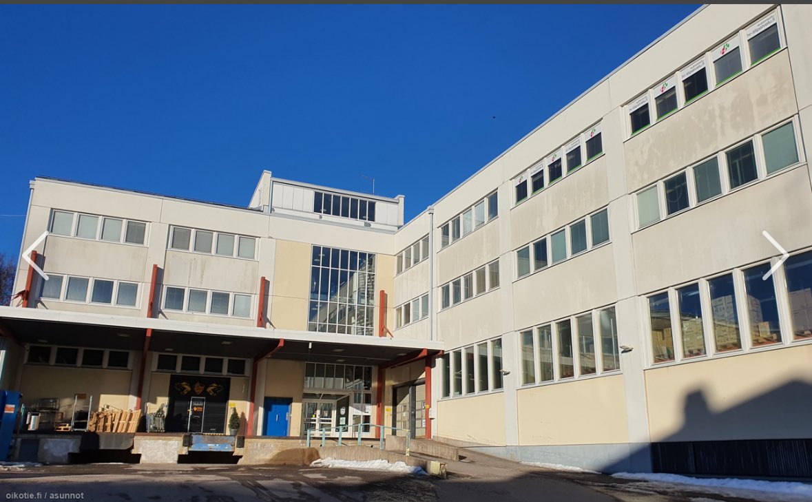 mikkolaakso's tweet image. Sinänsä merkillepantavaa, että Maan Ystävät ry, Attac ry, Suomen rauhanpuolustajat, Suomi-Kuuba -seura, Voima-lehden kustannus, Kultti ry, Elokapina ja Sumud (Suomen Palestiina-verkosto) toimivat kaikki samasta osoitteesta käsin. Kyseessä on teollisuusvarasto- ja toimistotila.