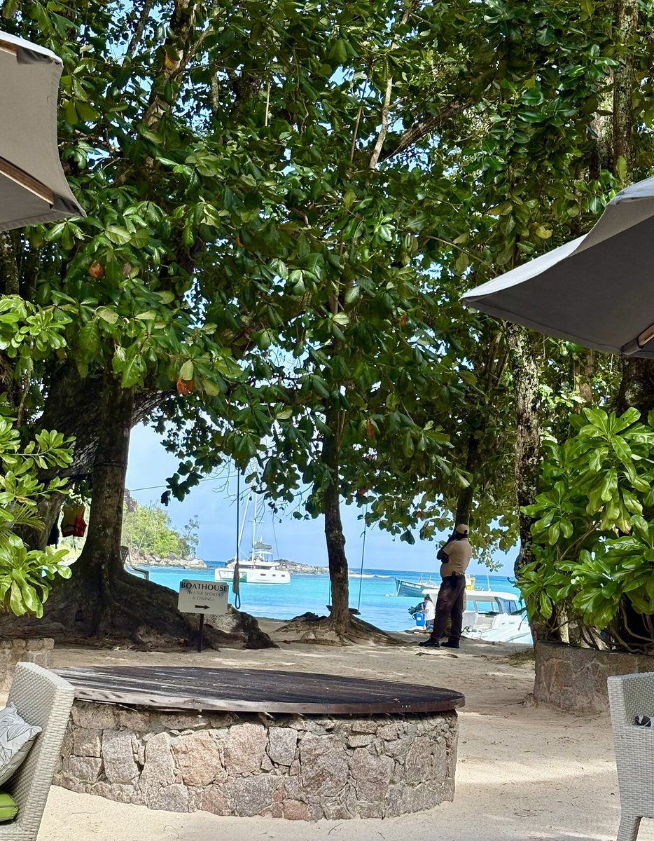 parthaskar's tweet image. #Tuesdayvibe
Itโs not impossible to get used to such breakfast views โฆ.๐ฅฐ
#Seychelles @visitseychelles