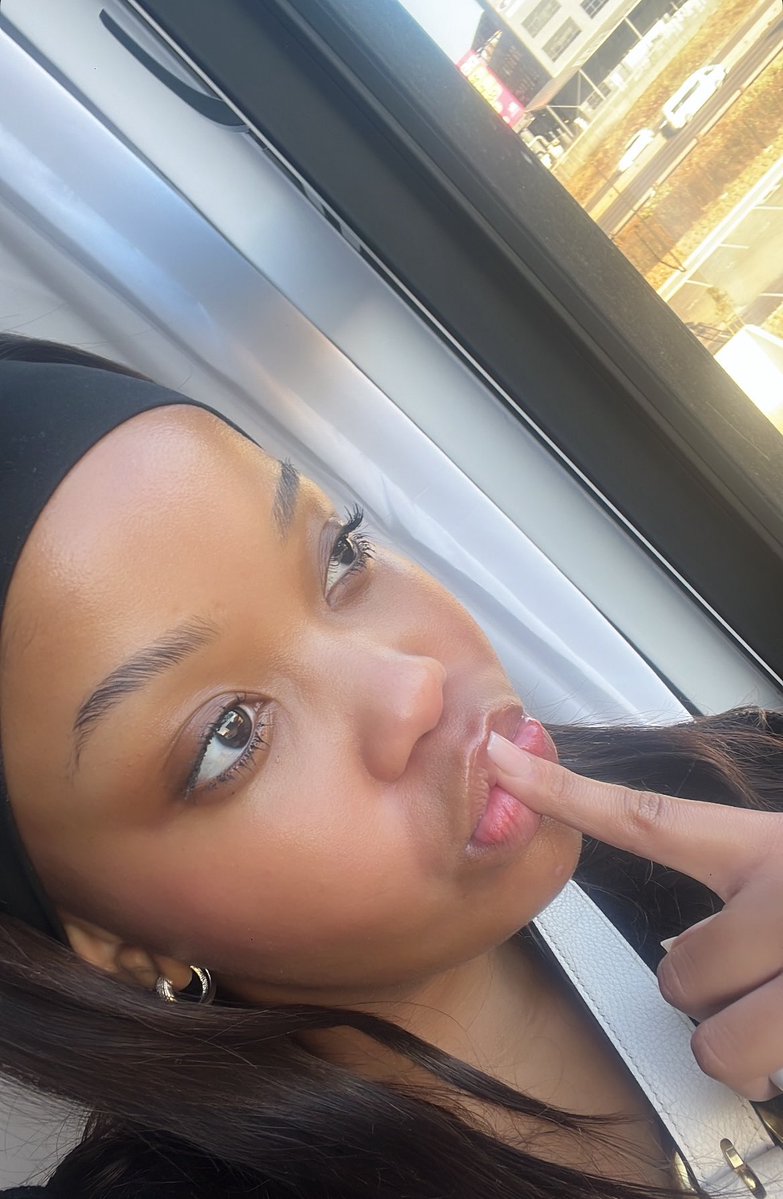 BuhleLitha's tweet image. 💫
