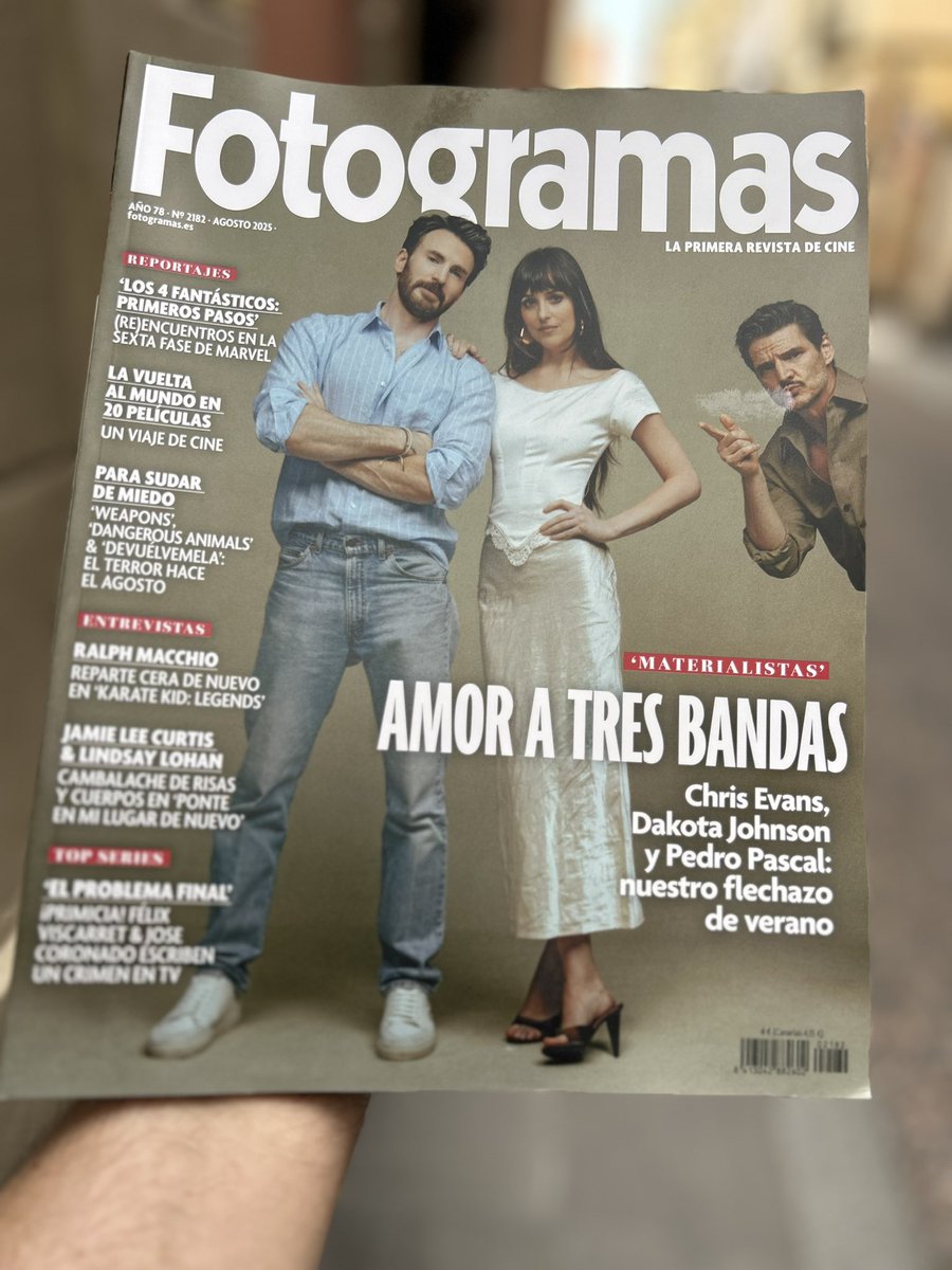 Pere Vall Karsunke (@perevallk) on Twitter photo Ya está aquí el <a href="/fotogramas_es/">Fotogramas - Cine</a> de agosto. Algunos hits: <a href="/faustianovich/">Fausto Fernández</a> relata LOS 4 FANTÁSTICOS: PRIMEROS PASOS; <a href="/ManuYanezM/">Manu Yáñez</a> entrevista a Sean Byrne; Mariona Borrull presenta EL REGRESO DE ULISES; <a href="/rsalvans/">Roger Salvans</a> cuenta NADIE 2; y <a href="/Juan_Pando_/">Juan Pando</a> nos lleva al rodaje de EL PROBLEMA FINAL. Ya está aquí el <a href="/fotogramas_es/">Fotogramas - Cine</a> de agosto. Algunos hits: <a href="/faustianovich/">Fausto Fernández</a> relata LOS 4 FANTÁSTICOS: PRIMEROS PASOS; <a href="/ManuYanezM/">Manu Yáñez</a> entrevista a Sean Byrne; Mariona Borrull presenta EL REGRESO DE ULISES; <a href="/rsalvans/">Roger Salvans</a> cuenta NADIE 2; y <a href="/Juan_Pando_/">Juan Pando</a> nos lleva al rodaje de EL PROBLEMA FINAL.