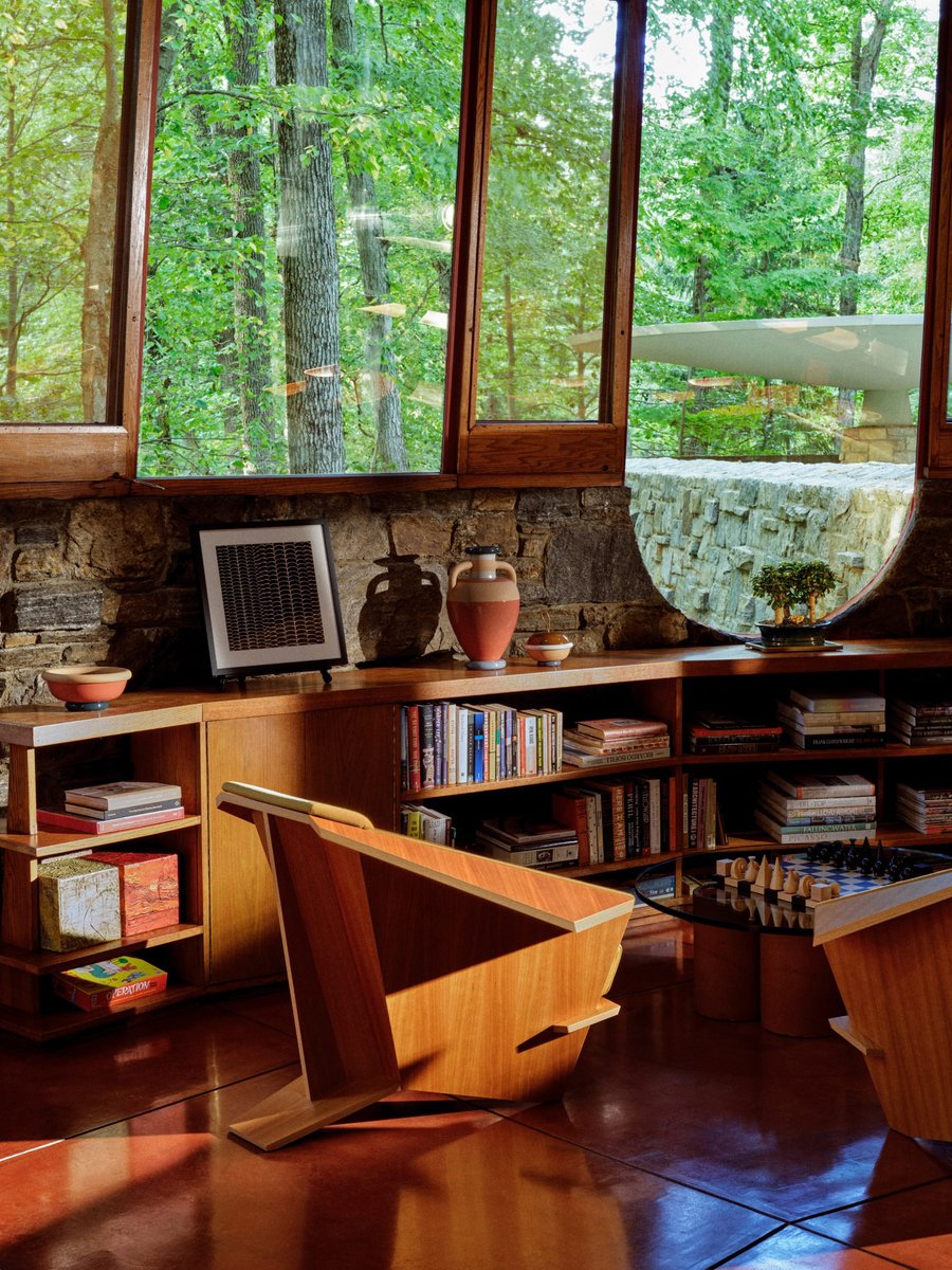 dezeen's tweet image. Frank Lloyd Wright's Toyhill house hosts Ready To Hang designs: dezeen.com/2025/07/19/fra…