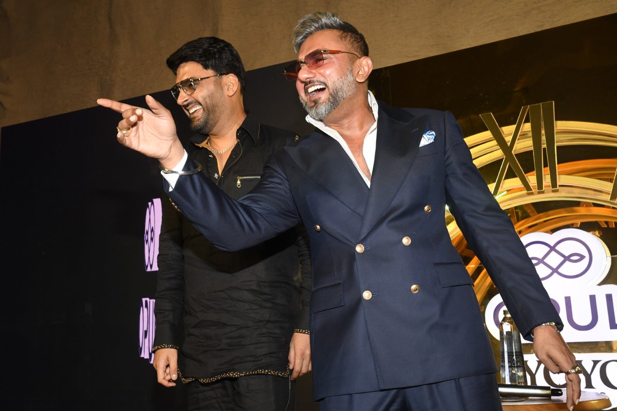 BollywoodH's tweet photo. #HoneySingh, #KapilSharma, and #ShehnaazGill came together for the grand launch of Yo Yo Watches, lighting up the event with style, laughs, and star power!
.
.
.
.
#HoneySingh #KapilSharma #ShehnaazGill #YoYoWatches #WatchLaunch #CelebrityEvent #Bollywood #IndianCelebrities https://t.co/v7aJablyXA