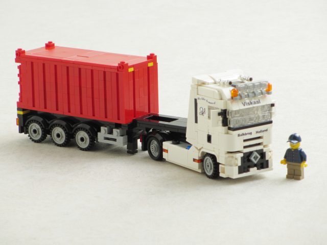 LegoDarthVader's tweet image. Recognisably a Renault ift.tt/cAZ0I1z
