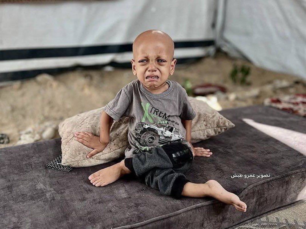 rahaa99_'s tweet image. بی تفاوتی یعنی اینکه رنج یه انسان برات مهم نباشه.
غزه امتحان انسانیت دنیاست؛
ببینیم چند نفر قبول میشن، چند نفر رد!
#غزه_تموت_جوعاً