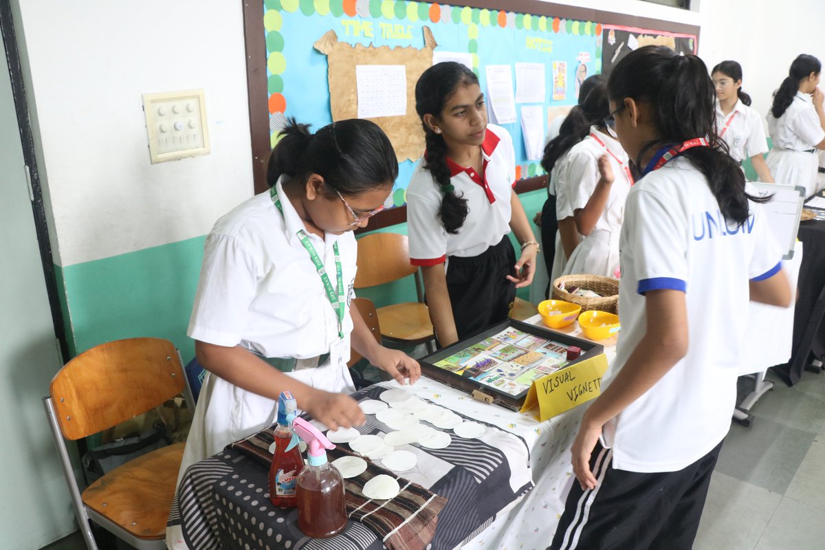 DPSSurat's tweet photo. As part of #LitOFest2025, DPSS students hosted a vibrant Language Flea, showcasing creativity in English & Hindi through interactive stalls, games & wordplay.
#DPSLanguageFlea #CreativeLearning #LanguageThroughAction #StudentVoice #LitOFest https://t.co/KPVVZZG8lp