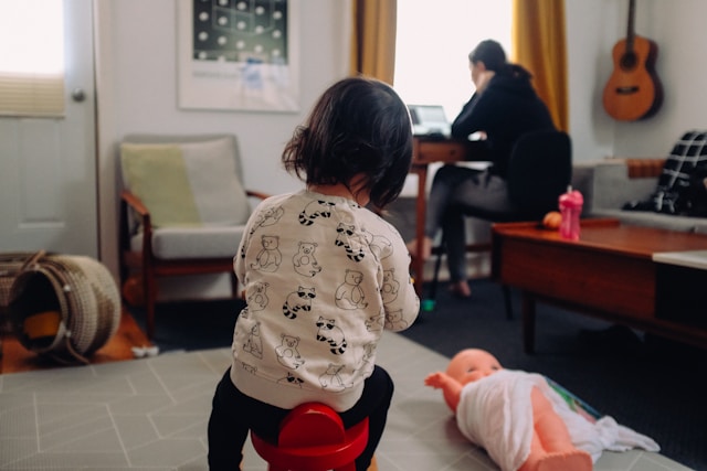 IZAWorldofLabor's tweet image. New Opinion Piece out today by Pascal Achard, @BelotMichele @Cornell and Arnaud Chevalier @RoyalHolloway: 'Why remote work should be part of the education debate'. #wfh #worklifebalance #flexibility #parents #children #telework
wol.iza.org/opinions/why-r…