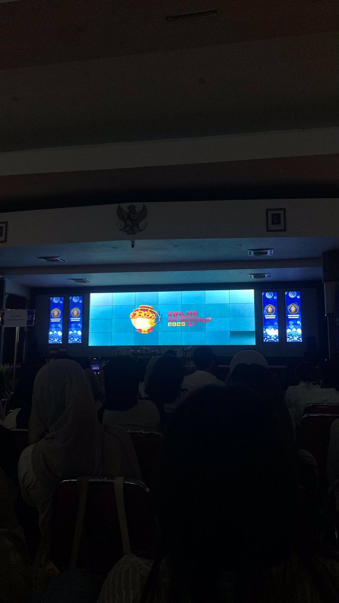 raja_brawijaya's tweet photo. tanggal RAJA Brawijaya 2025 udah keluar tuhh, siapa yang udah gak sabar rabraw?? atau pada nungguin twibbon dulu nihh👀 https://t.co/lnt7yrBd7A