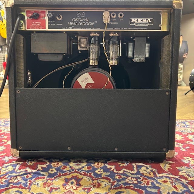 Miyaji_Guitars's tweet image. Mesa/Boogie/SON of BOOGIE w/Flight Case【USED】【中古】
マーク1の弟分?SON of BOOGIE 。とはいえブギーの血統は受け継いでおります。
shop.miyaji.co.jp/SHOP/ka-g-0511…
※店頭展示の無い商品もございますので、ご来店の際はお声がけ下さい。