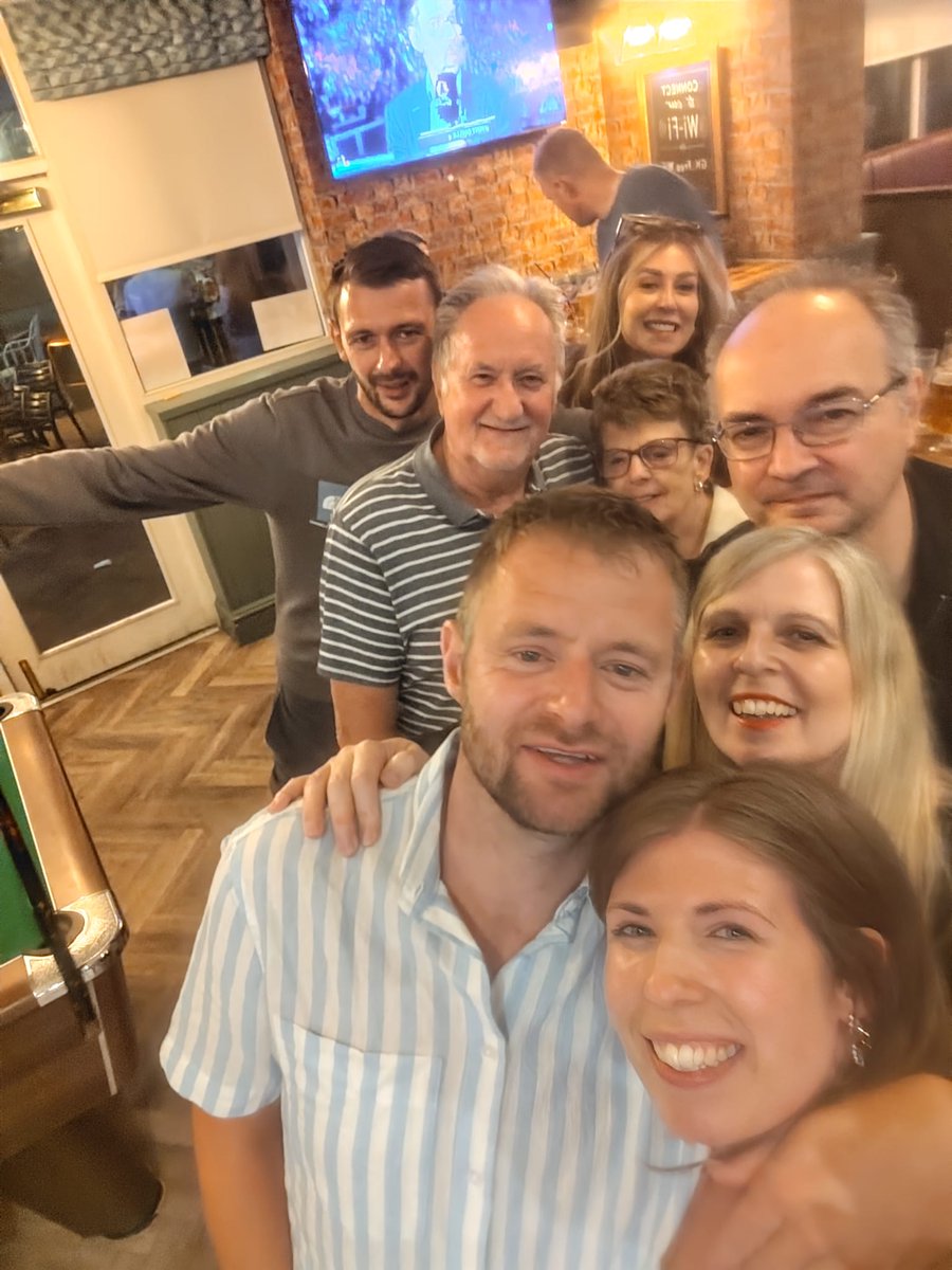 AstonDarren's tweet image. Today I reach the age of 41, celebrating my 40th last year with Dad here was the last with him, the only Birthday present I could wish for would be to have him back, how life can change instantly, we had no warnings. Another year older another year wiser πΊ have a blessed day.