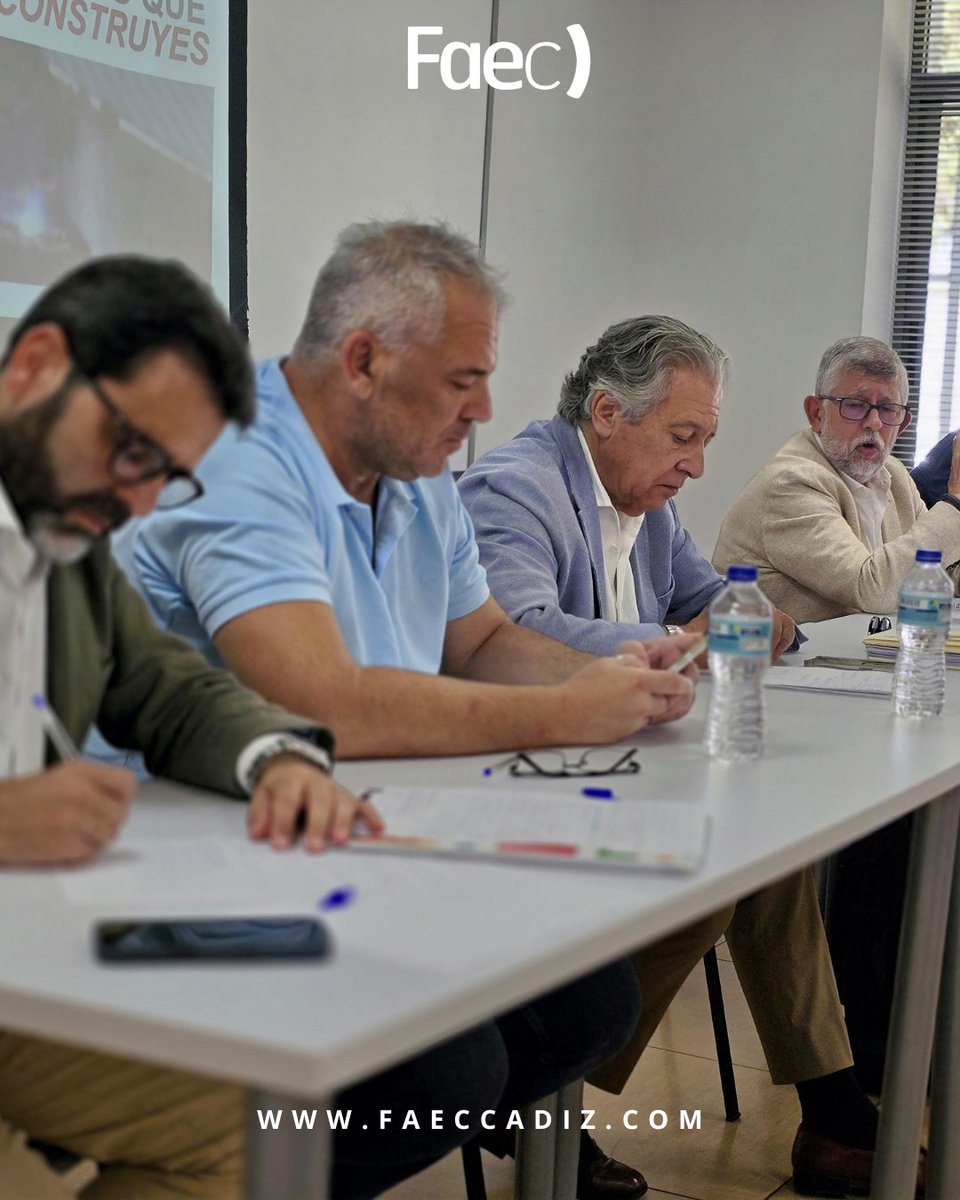 faeccadiz's tweet image. 𝗙𝗔𝗘𝗖 𝗖𝗮́𝗱𝗶𝘇 𝗮𝘀𝗶𝘀𝘁𝗲 𝗮𝗹 𝗖𝗼𝗻𝘀𝗲𝗷𝗼 𝗧𝗲𝗿𝗿𝗶𝘁𝗼𝗿𝗶𝗮𝗹 𝗱𝗲 𝗹𝗮 @FLCconstruccion 𝗱𝗲 𝗔𝗻𝗱𝗮𝗹𝘂𝗰𝗶́𝗮 𝗰𝗲𝗹𝗲𝗯𝗿𝗮𝗱𝗼 𝗲𝗻 𝗛𝘂𝗲𝗹𝘃𝗮
👉 Conoce todos los detalles: faeccadiz.com/faec-cadiz-asi…
#CreciendoJuntos