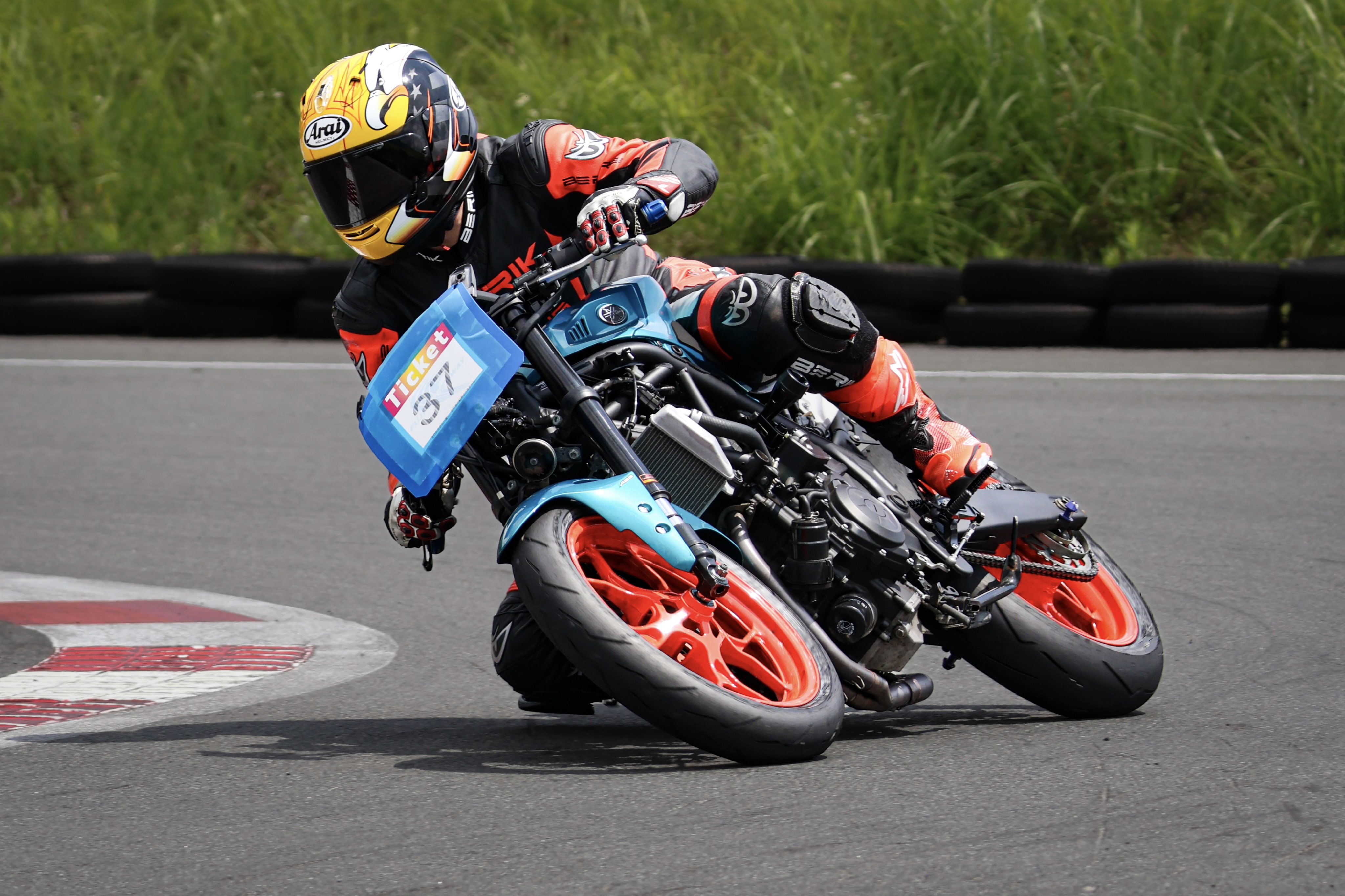 ♡ページ WEB限定】ハートロゴジップパーカー(M ブラック): トップス