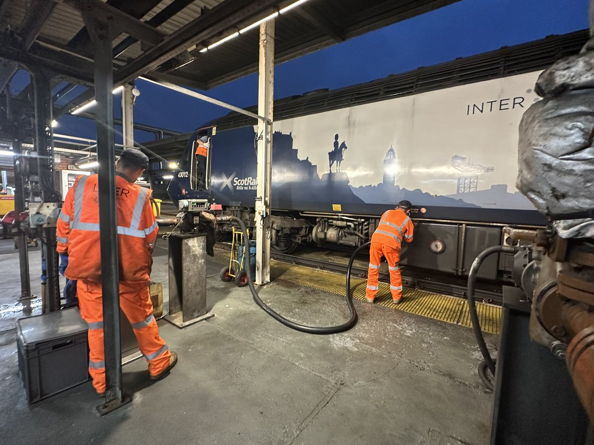 DavidHorne's tweet image. No trip to Aberdeen is complete without a visit to Clayhills depot where the @LNER team were busy last night, refuelling and servicing @ScotRail InterCity7 sets and cleaning our Azuma set ready for this morning’s 0952 departure to King’s Cross