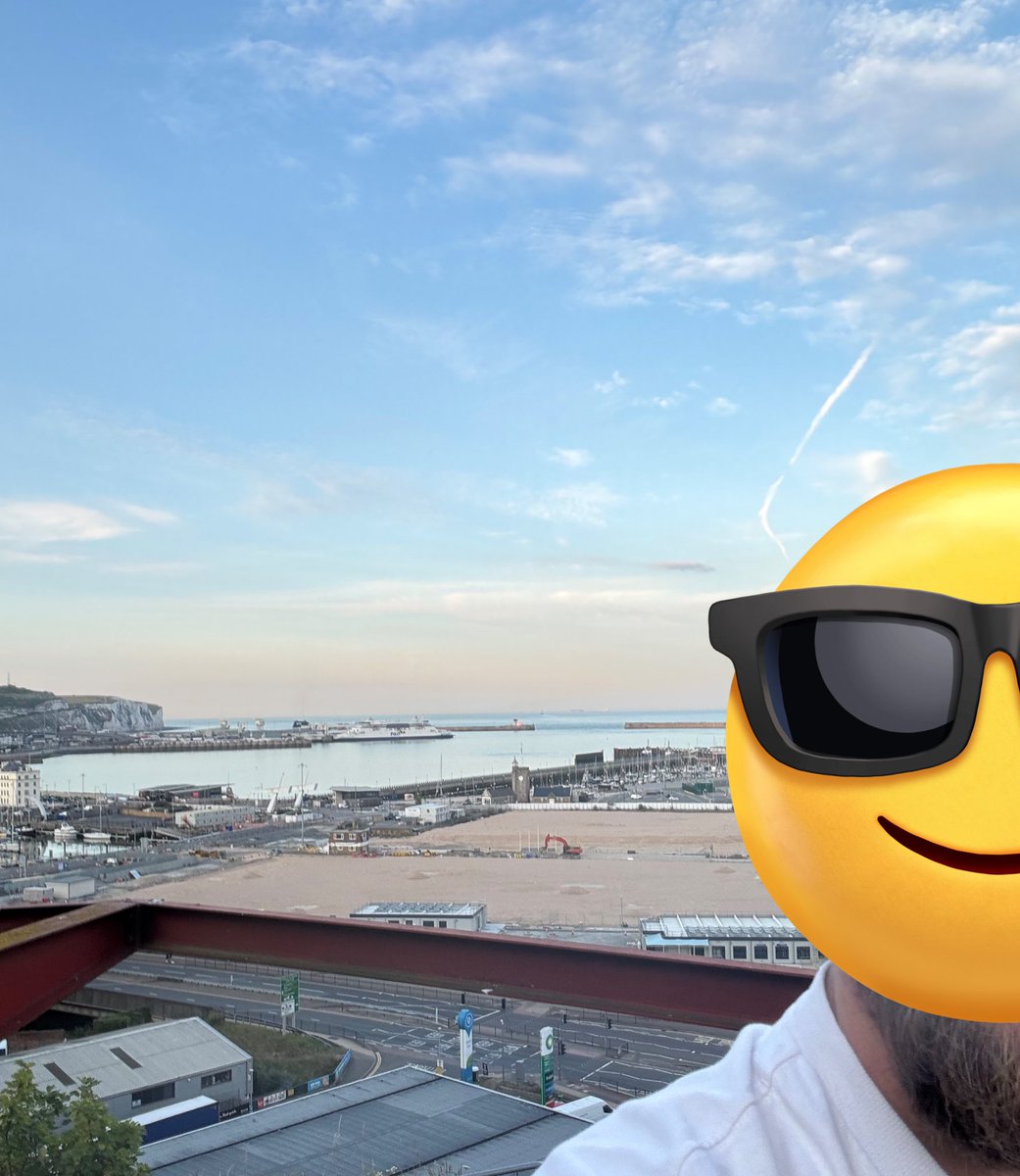 ZSY_Junglist's tweet image. gm.
Go climb things to see the world from a bit higher up, don’t worry about danger too much, fear is false evidence appearing real but don’t die too early if you can help it.
- ZSY
