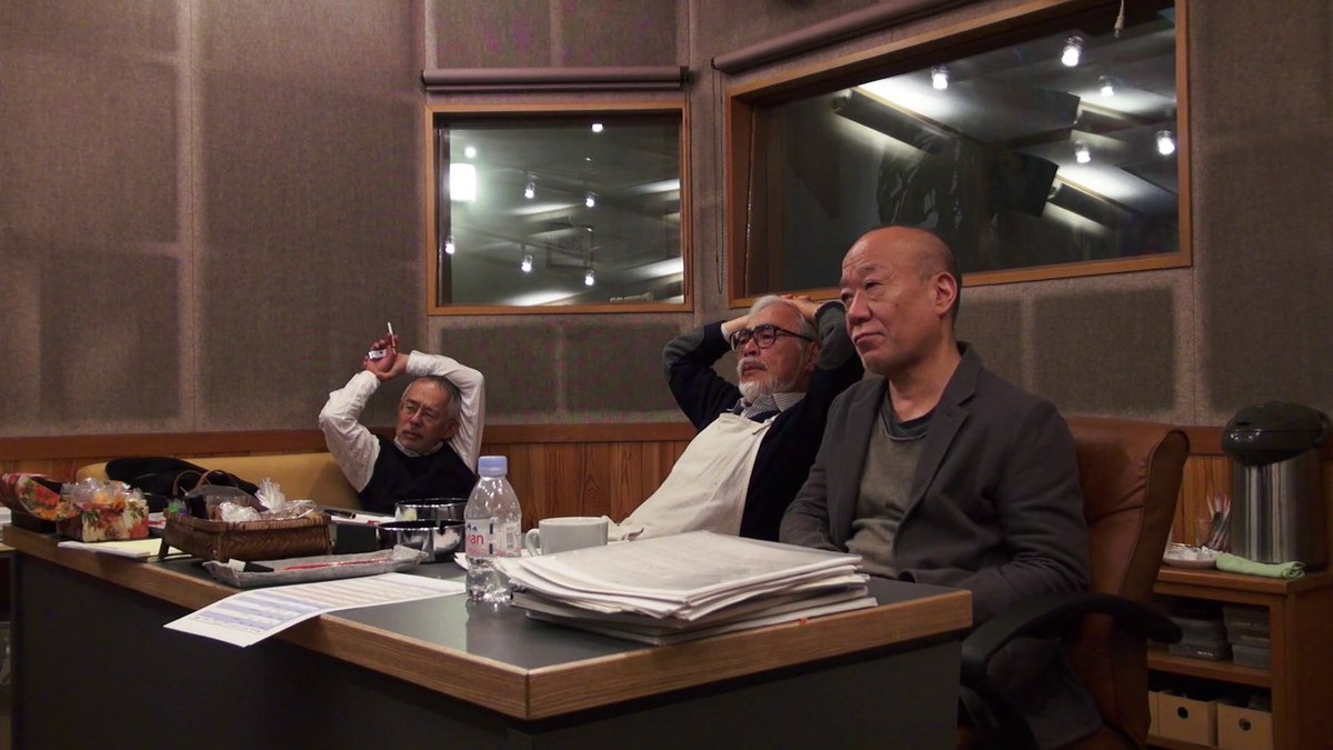 SelentoBooks's tweet image. Toshio Suzuki, Hayao Miyazaki & Joe Hisaishi.
Trabajando en la película de "El viento se levanta." (Studio Ghibli, 2013)