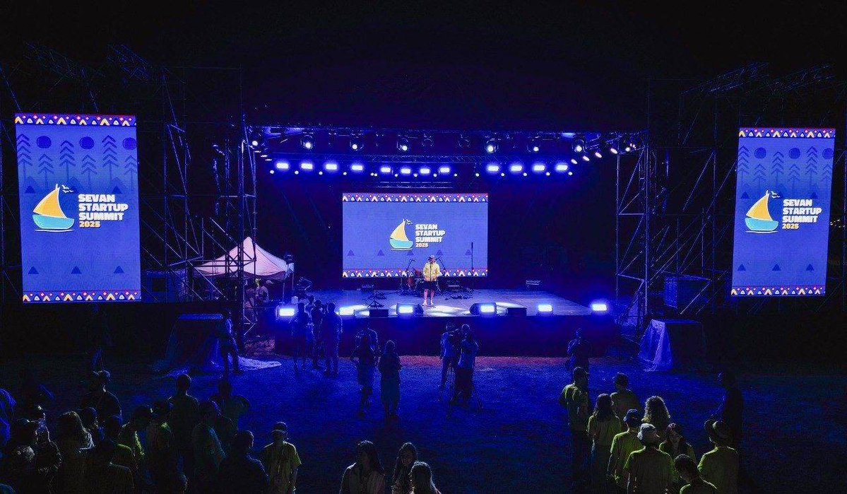 JAMnewsCaucasus's tweet image. Morning scan: what’s big news in #Armenia today, July 22:
● “Armenia has never discussed, is not discussing, and will not discuss with anyone the terminology voiced by the President of Azerbaijan (‘unimpeded access from Azerbaijan to its Nakhchivan exclave through Armenian…