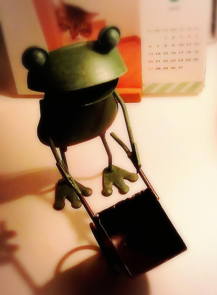頑張ってる、大切にしてる。そんなことでさえ時々投げ出したくなってしまう。けどそれってごくごく普通の感情。なのでこんな自分なんてなどと思わなくていい。自分を追い詰め過ぎちゃかわいそう。少しすればまた向き合えて通常運転は再開される。本気出す時はめいいっぱい出せばいい。それが日常。