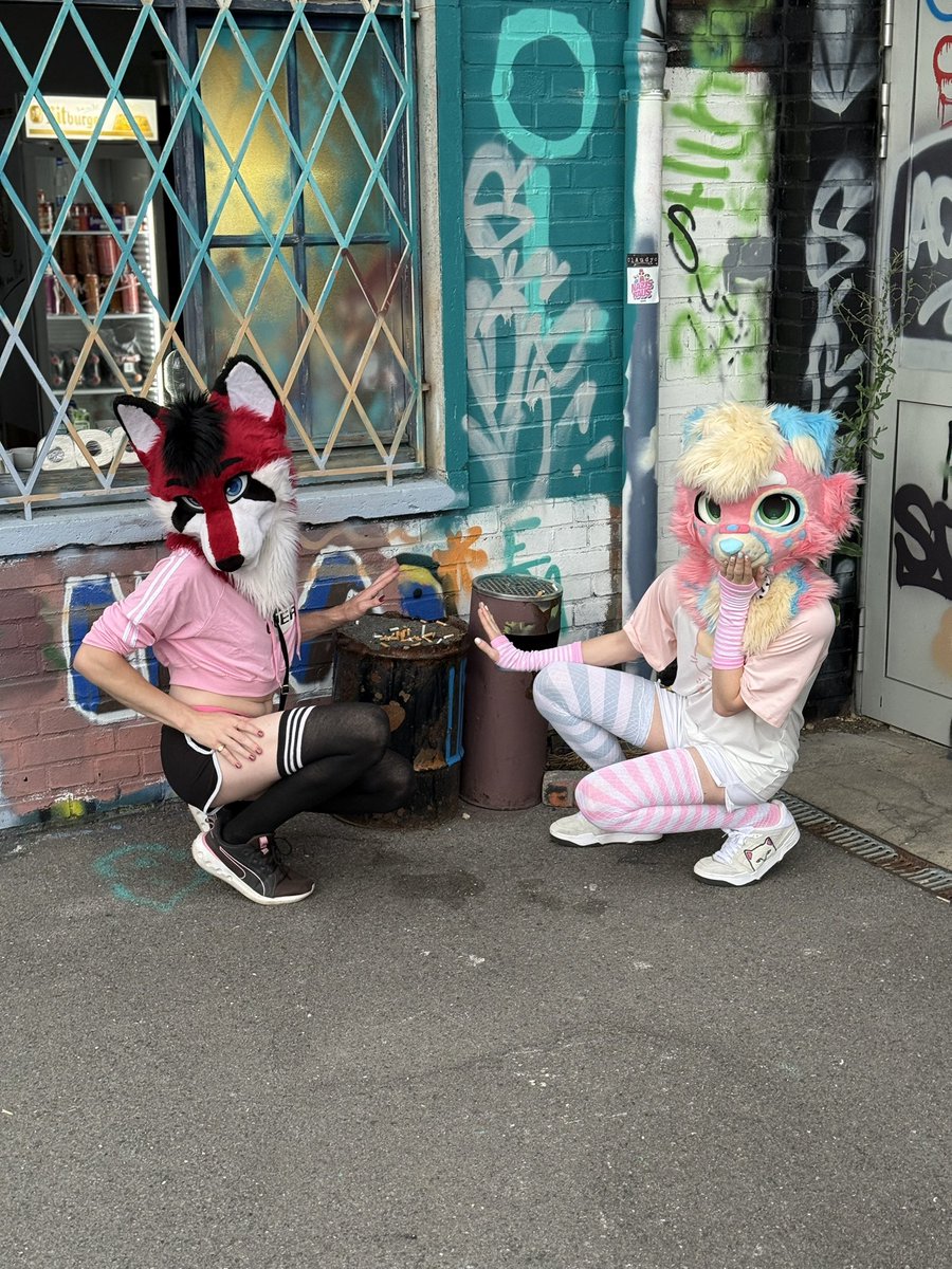 Ew 🚬❌

disapproving with <a href="/BloomyDoggo/">✿ ᗷloomy ✿ NB doggo 🔜EF🇩🇪</a>