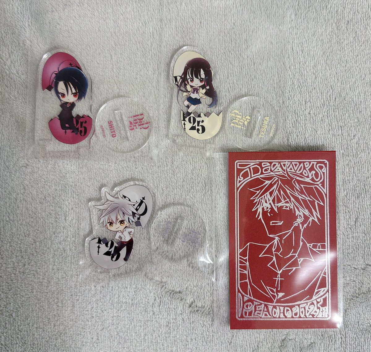 nz68l's tweet photo. 【交換】PEACH-PIT25周年特別展　ミニアクリルスタンド　入場特典

譲…入場特典　
　　ZOMBIE-LOAN 知佳

　　ミニアクリルスタンド
　　ZOMBIE-LOAN 知佳・思徒
　　二科てすらは推理しない　てすら

求…同種あむちゃん

郵送交換希望
よろしくお願い致します。 https://t.co/qCfuhzj4Uf