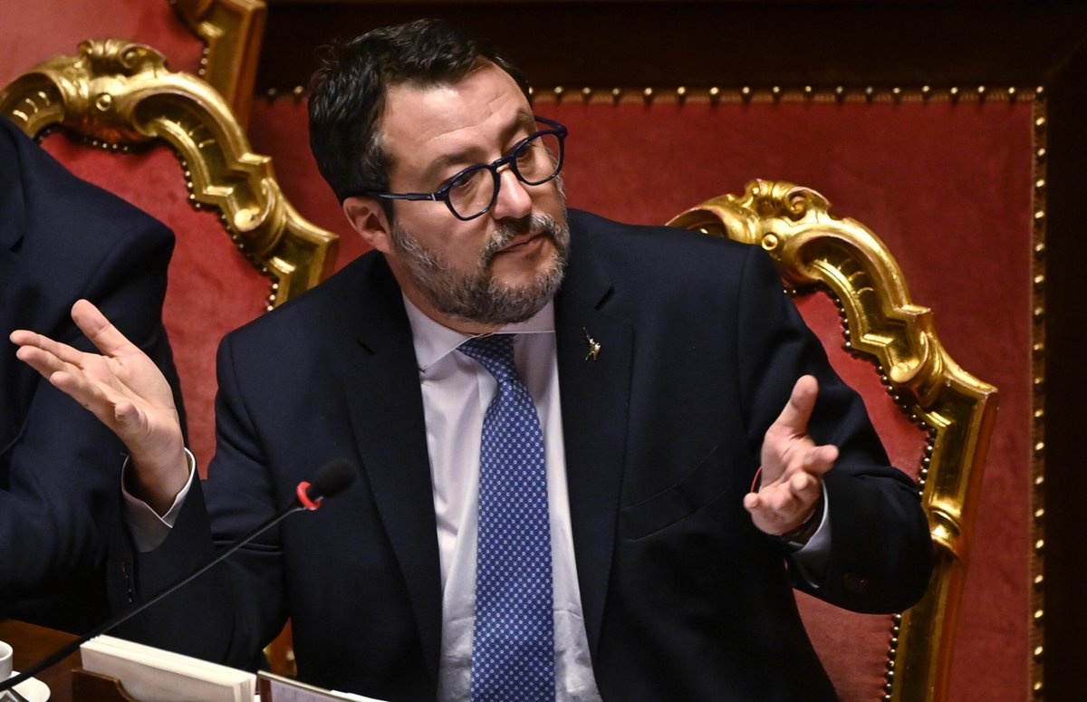 leo_cecchi91's tweet image. Chi l&apos;avrebbe mai detto?

L&apos;Europa ha - vivaddio - bocciato il piano di Salvini e del Governo sulle concessioni balneari, minacciandoci di aprire una procedura d&apos;infrazione (e meno male) se dovessimo portarlo avanti.

Dopo decenni, a volte persino lustri, di redditizio usufrutto…