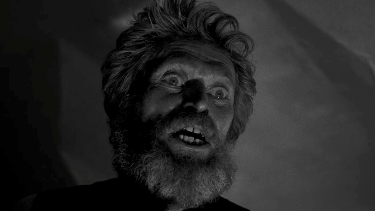 LASTEXITshirts's tweet image. "Weirdness is not my game. I'm just a square boy from Wisconsin."
Many happy returns to William J. Dafoe, 70 today!
Don't touch his lobster!
- Jamie