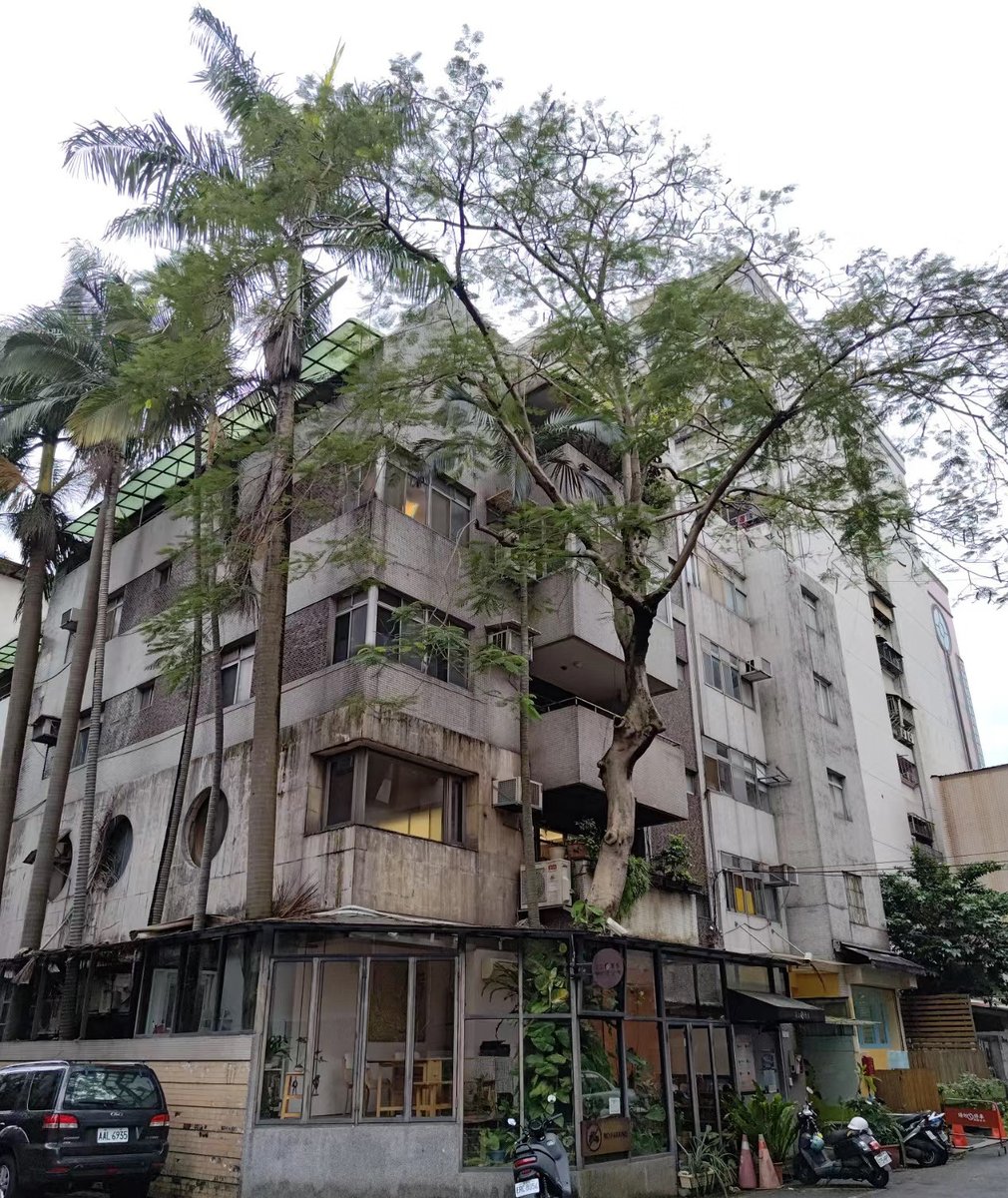 出門走一走~
要邂逅有緣人嗎？
#國文老師