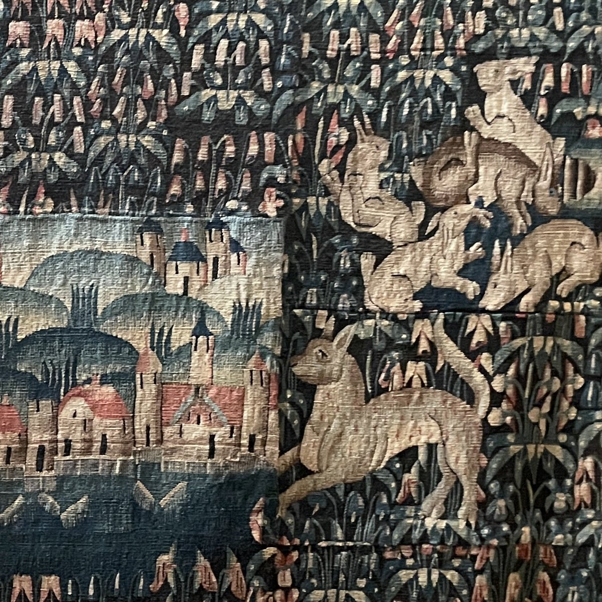 RAGriggsauthor's tweet image. Happy bunnies! Detail from one of the wonderful tapestries at Hardwick  Hall . @NThardwick 
I’m not good at labelling my photos so not exactly sure where this one hangs. 

📷 from a visit in 2023

#textiletuesday #tapestry