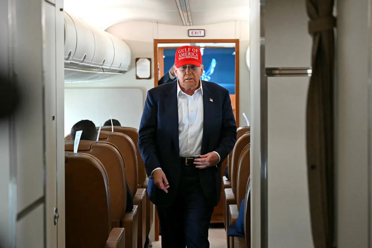 visegrad24's tweet image. The White House has excluded The Wall Street Journal from the press pool that will cover President Trump's trip to Scotland
According to press secretary Levitt, the decision was made after the newspaper published an article containing "false and defamatory statements."
The US…