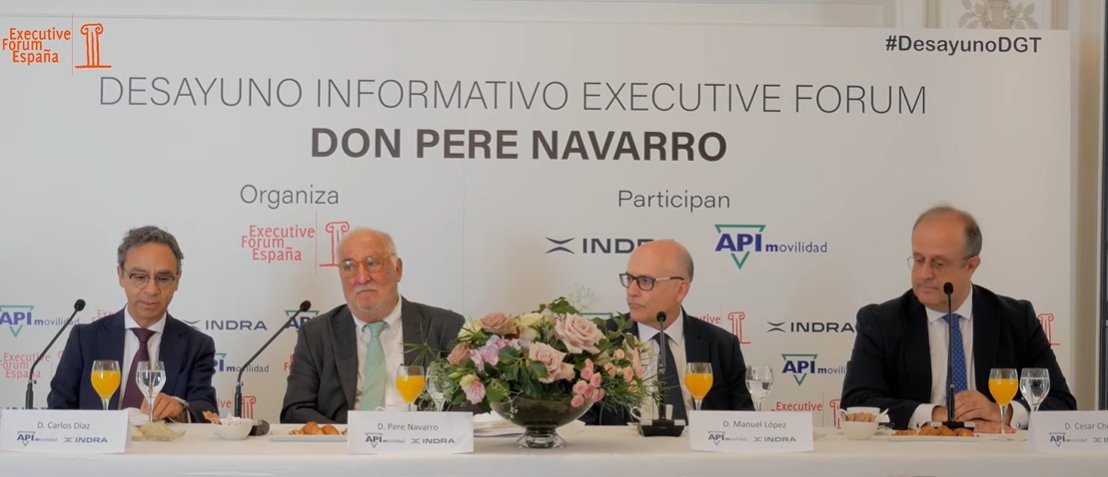 ¡Comenzamos! 
#DesayunoDGT <a href="/DGTes/">Dir. Gral. Tráfico</a> <a href="/IndraCompany/">Indra</a> #APImovilidad