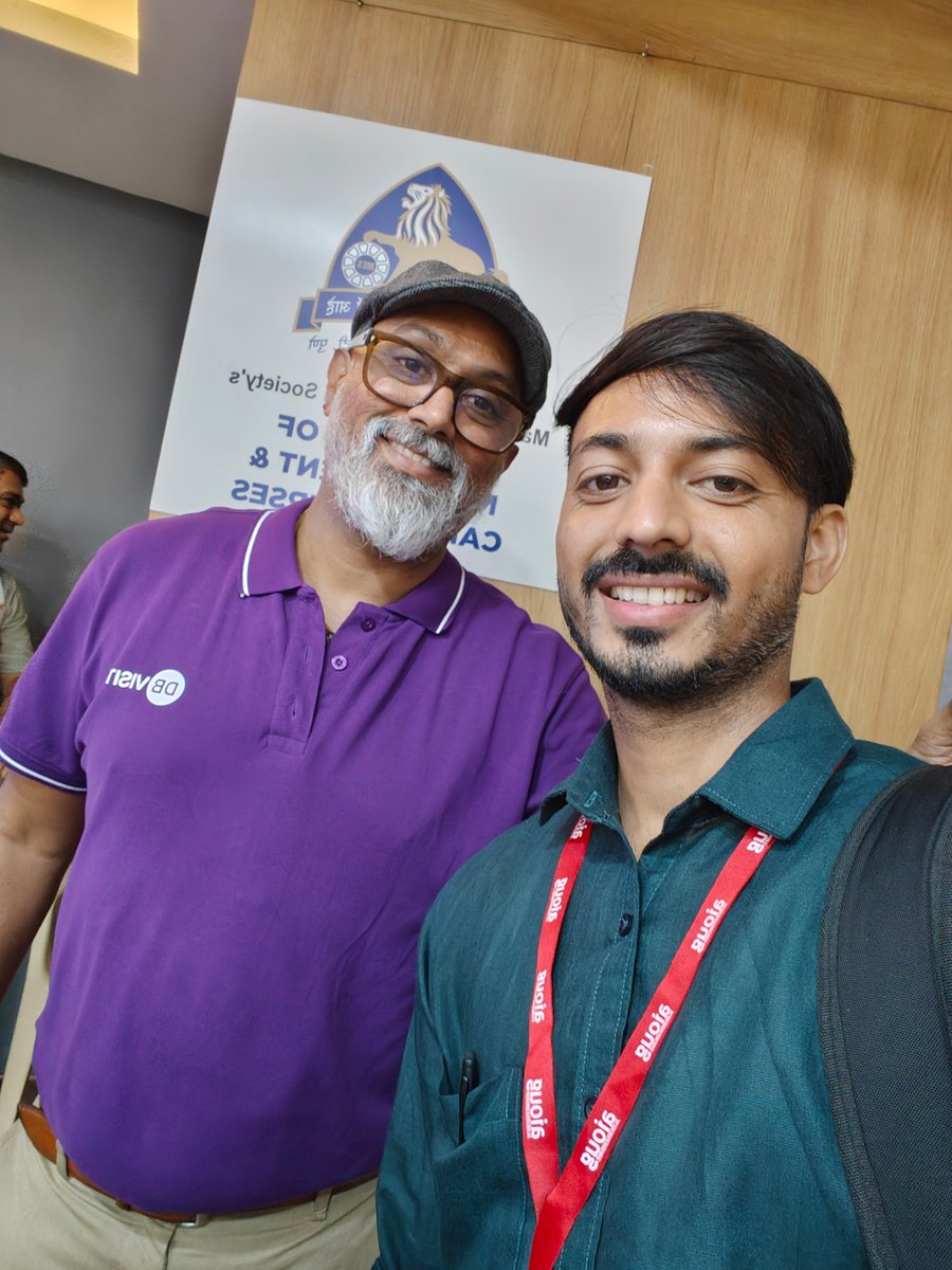 ShubhamMarke's tweet image. Snapped ๐ธ moments with 5 incredible @oracleace speakers at #OCYatra25!
Each convo sparked a new perspective on my DBA journey.
Grateful to learn, connect & grow ๐
@aioug @oracleace
#OracleDBA #OCYatra25