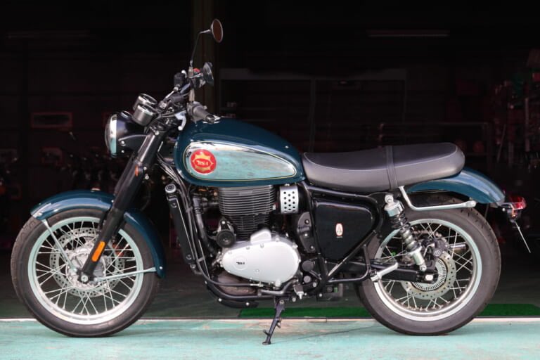 motospo_'s tweet image. BSA「ゴールドスター」日本での販売が本格始動! 650ccビッグシングルを搭載する唯一のクラシックモデル
young-machine.com/2025/07/22/663…
世界最古クラスの英国ブランド、BSAが再び日本に上陸した。輸入を手掛けるウイングフットが「BSA…