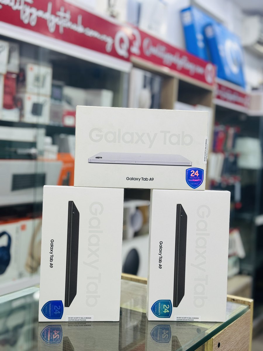 QualityGadgets_'s tweet image. Brand New SAMSUNG Galaxy Tablets 

Tab A7 Lite 32gb - N200,000 
Tab A9 64gb - N210,000 
Tab A9 128gb - N250,000 
Tab A9 Plus 64gb - N310,000 
Tab A9 Plus 128gb - N360,000 
Tab S6 Lite 64gb WiFi - N430,000 
Tab S9FE 128gb WiFi - N560,000 
Tab S9 128gb - N900,000 
Tab S10 Ultra…