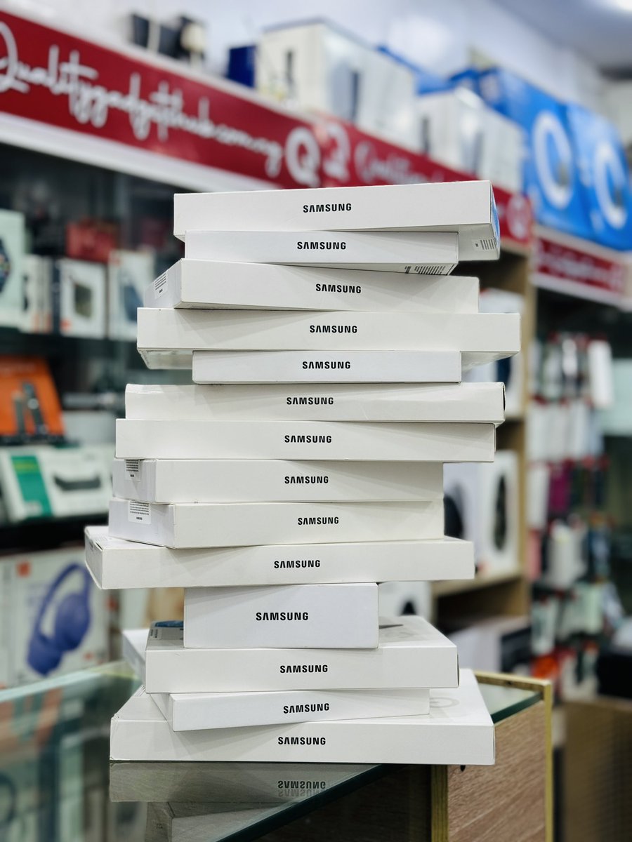 QualityGadgets_'s tweet image. Brand New SAMSUNG Galaxy Tablets 

Tab A7 Lite 32gb - N200,000 
Tab A9 64gb - N210,000 
Tab A9 128gb - N250,000 
Tab A9 Plus 64gb - N310,000 
Tab A9 Plus 128gb - N360,000 
Tab S6 Lite 64gb WiFi - N430,000 
Tab S9FE 128gb WiFi - N560,000 
Tab S9 128gb - N900,000 
Tab S10 Ultra…