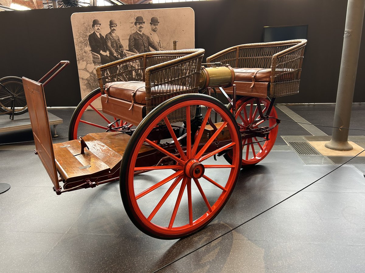 Museu Ciència Cat (@mnactec) on Twitter photo 🚘 Descobreix els inicis de la indústria del motor a Catalunya al MNACTEC! 
🚗 L'exposició "La revolució de l'automòbil" presenta una mostra representativa dels vehicles fabricats a Catalunya entre 1890 i 1936.
👉 bit.ly/4kSGsdw 🚘 Descobreix els inicis de la indústria del motor a Catalunya al MNACTEC! 
🚗 L'exposició "La revolució de l'automòbil" presenta una mostra representativa dels vehicles fabricats a Catalunya entre 1890 i 1936.
👉 bit.ly/4kSGsdw