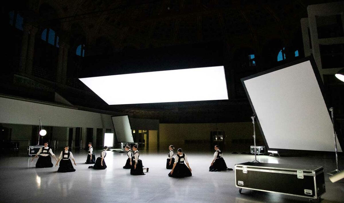 #Recomanem!
La reconeguda companyia de dansa <a href="/LaVeronal/">La Veronal</a>, sublima el ritual i el folklore en una coreografia que qüestiona identitat, cos i tradició amb "Sonoma", en el marc del Festival Camp de Mart.
🔸 26/07 / 22h

🎟️ tuit.cat/St3zv