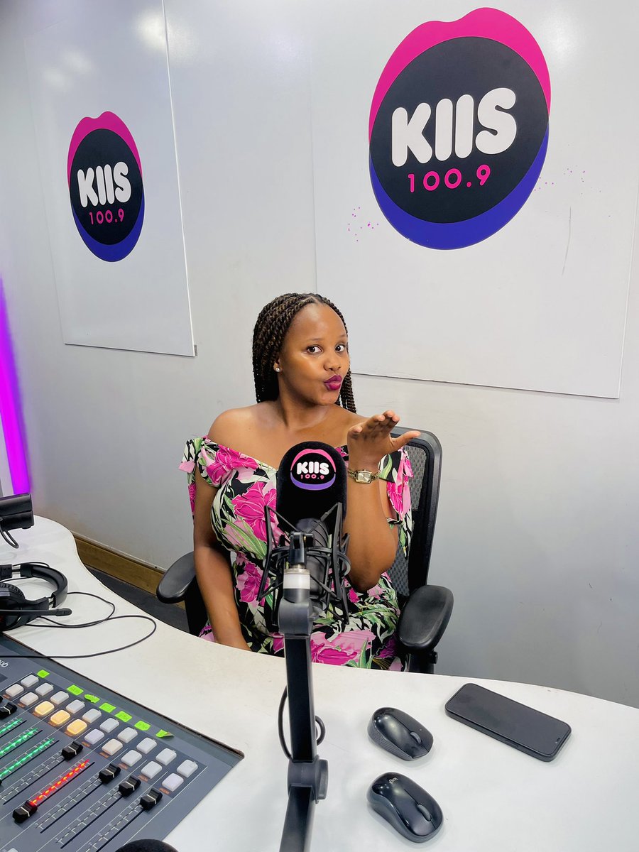 KIIS_FM_Uganda's tweet image. The Sun may be shying away but the hits are bold . Lisa has got the aux , dial in !
#kiis100 #hothitsforkampala #kiisfmug