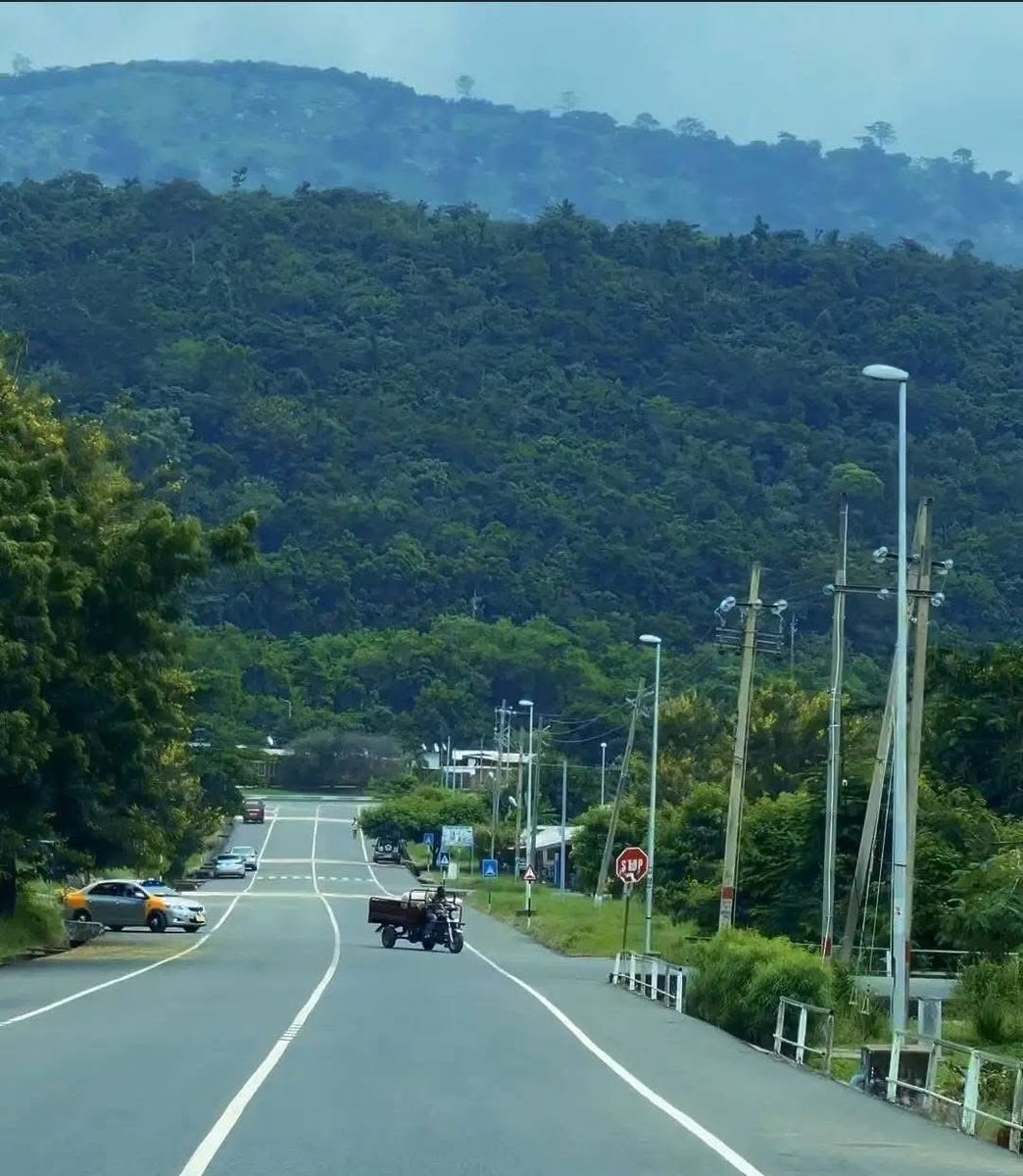 Akosombo, Ghana 🇬🇭 is one of the most beautiful and cleanest towns in Africa.