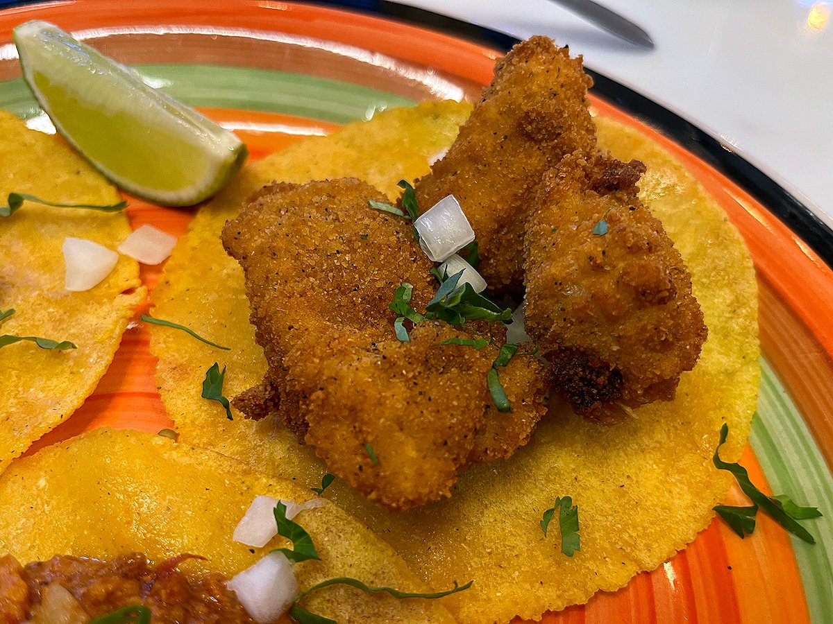 pickyglutton's tweet photo. There are very few taco places worth eating at in London and Guacamoles is one of them. Here’s what you should order and what you should skip this #tacotuesday: https://t.co/57v2rQqmKJ https://t.co/b2fgGNB7ZM