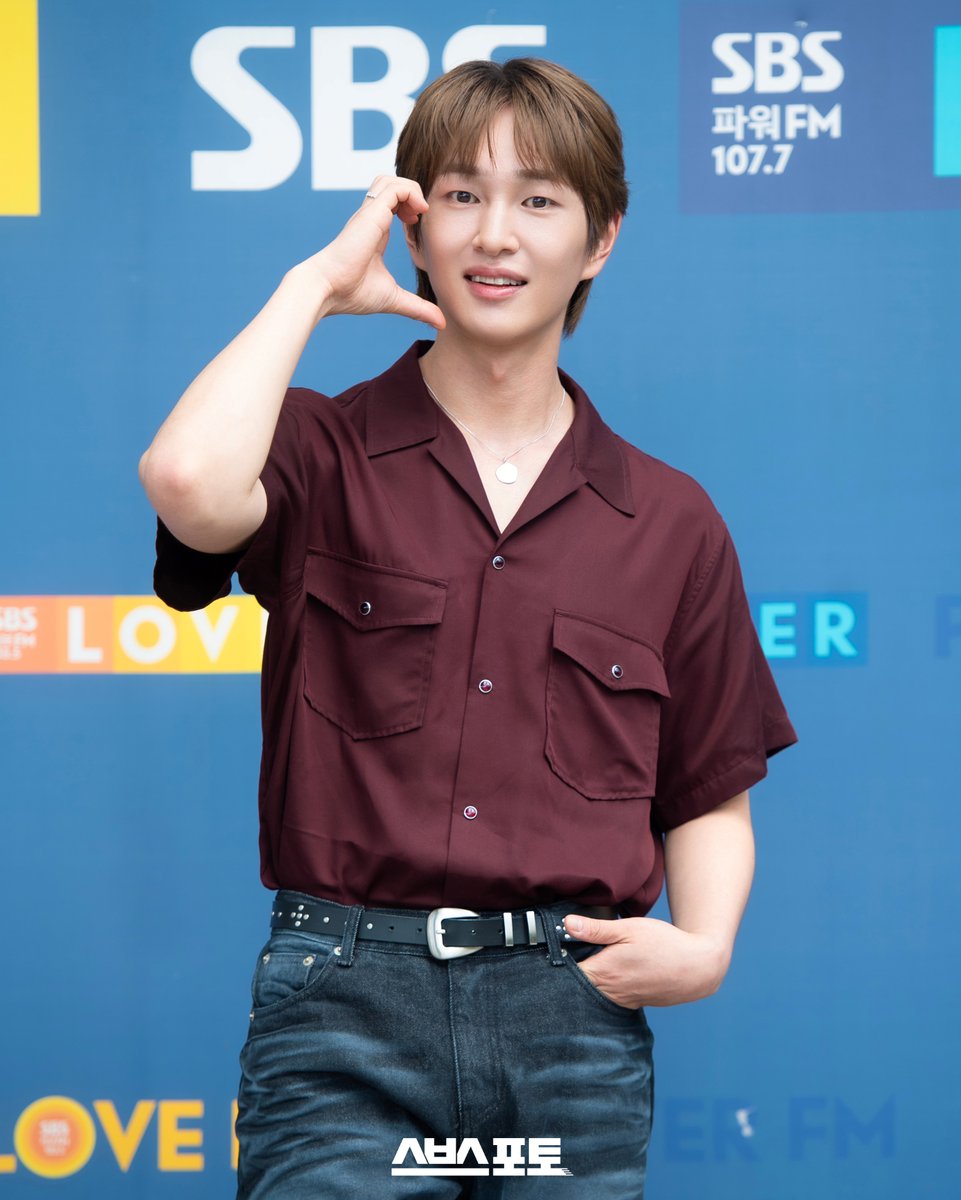 SBSNOW_PHOTO's tweet image. [SBS 출근길]
두시탈출 컬투쇼

#두시탈출컬투쇼 #컬투쇼 #출근길
#샤이니 #SHINee
#온유 #ONEW
#스브스포토
instagram.com/sbsphoto_offic…