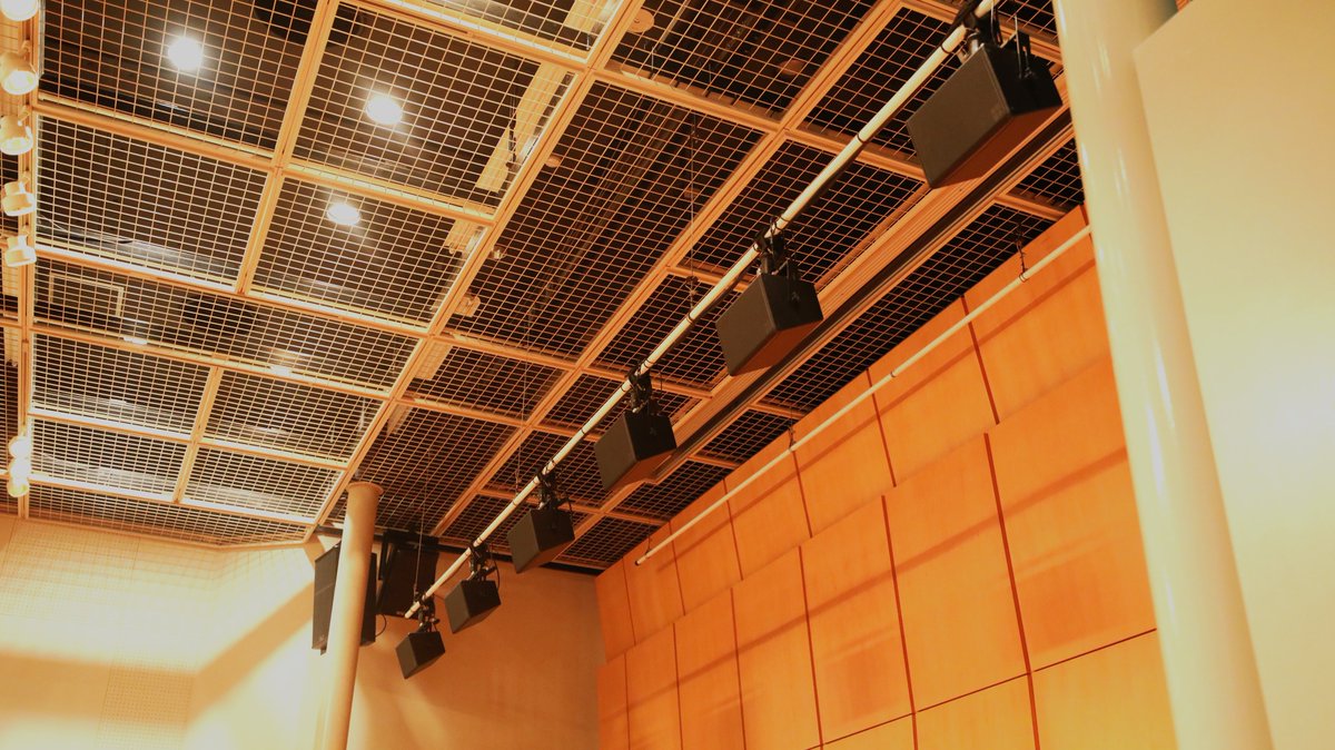 dhra_'s tweet image. 猪原純 ホールワンマン公演、ありがとうございました‼️
界隈ではお馴染み!?のイマーシバーズ Vo/Gt、この方のワンマンをLRでやる…
訳にはいかないのでwもちろんライブイマーシブ公演に決定！
　
プランはd&amp;amp;b Soundscape 180°+ を採用…