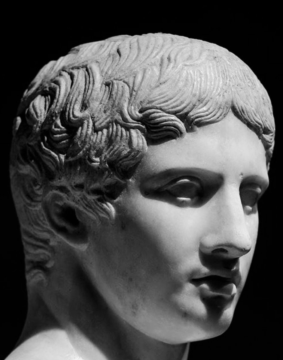 PannonianMantis's tweet image. The gods envy us. They envy us because we’re eternal, because any moment may be our first. Everything is more beautiful because we aren’t doomed. You will be lovelier than you are now. We will be here again.