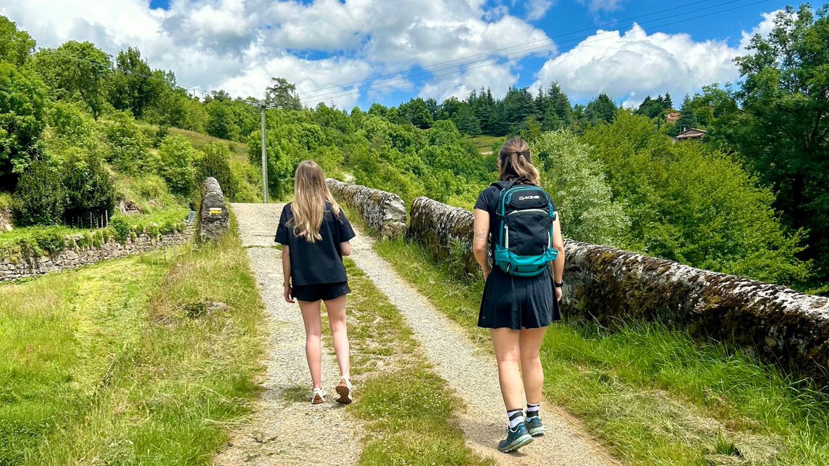 🌿 Envie de fraîcheur ?
Cet été, on randonne à l’ombre des sous-bois et au fil de l’eau 💧
Petits parcours, grands plaisirs : l’idéal pour une pause nature en famille ou entre amis !

👉 bit.ly/ahrandodumois

<a href="/ARCHEAgglo/">ARCHE Agglo</a> <a href="/dromemanature/">Drôme C'est ma nature</a>