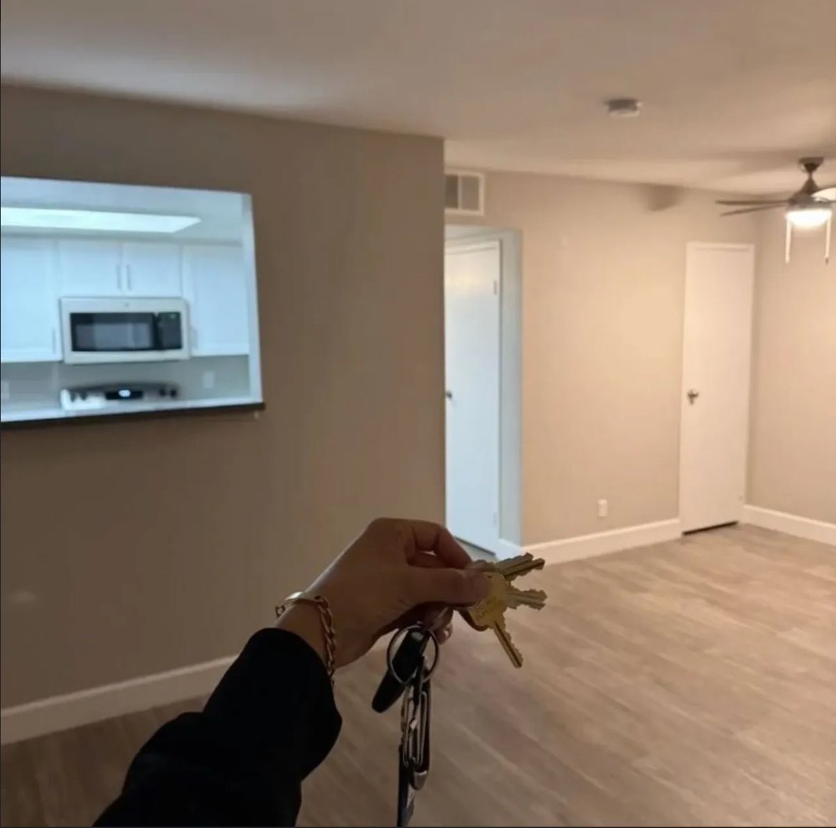 subcon_'s tweet image. From Profit to Property…A Grateful Journey🥹💕 #binary #bitcoin #investordaily #btc #Congrats