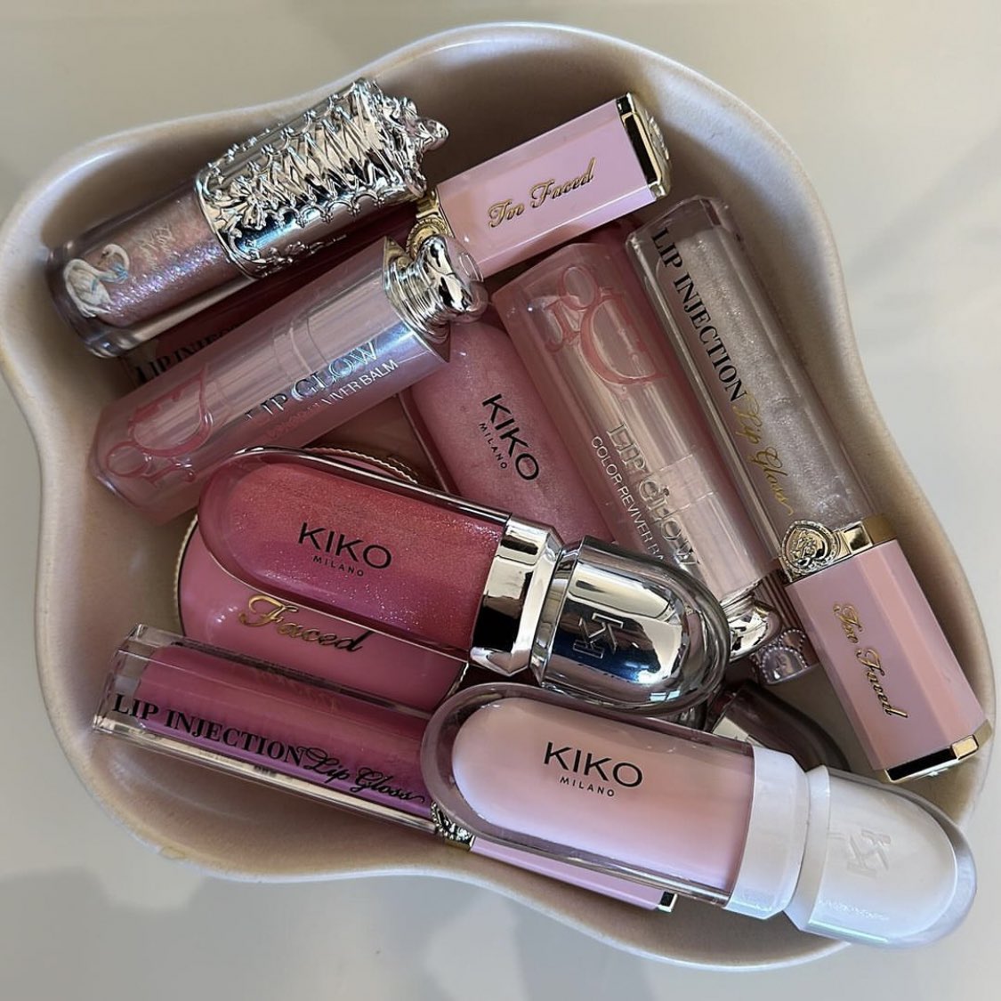 aesttics's tweet image. Pink makeup 💕💄